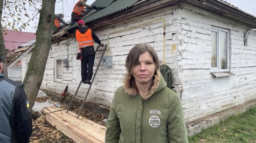 Багатодітна родина із Київської області дивом вижила після ворожого удару