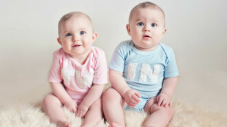 Cute-Baby-Twins-Wallpaper-5