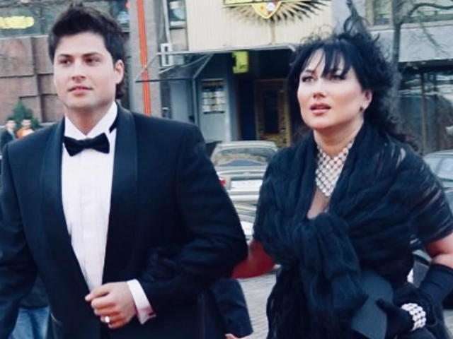 Олена Мозгова та Девід Аксельрод