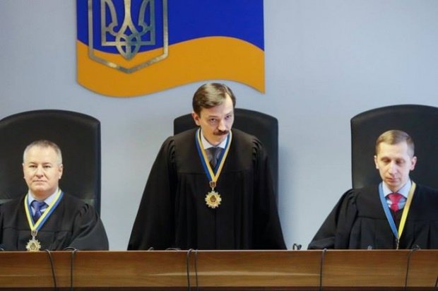 Виктор Янукович, суд, тюрьма