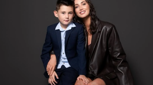 Анна Різатдінова з сином, фото із соціальних мереж