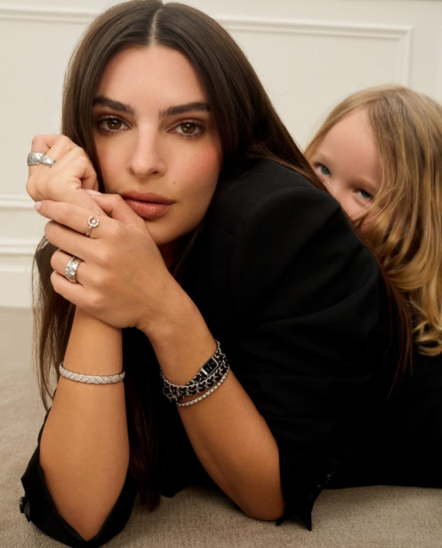 Емілі Ратаковські, мода, одяг, макіяж, краса