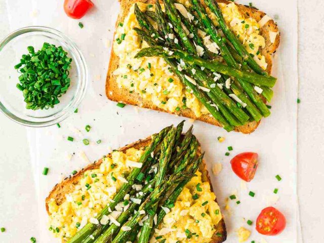 Asparagus-Egg-Toast