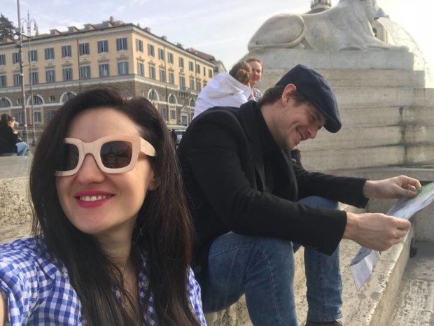 Соломія Вітвіцька відпочиває з чоловіком в Італії