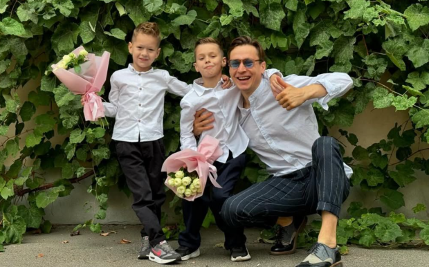 Костянтин Октябрський із дітьми