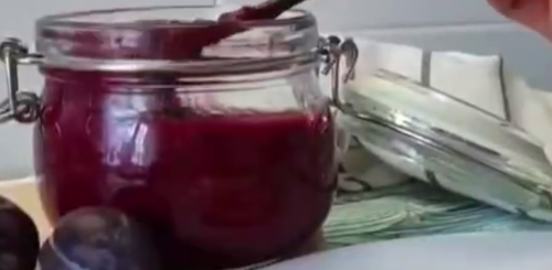 Сливовий соус, кадр з відео