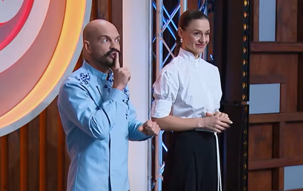 Владимир Ярославский и Оля Мартыновская, кадр с видео