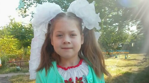 9-річній Ліночці дуже потрібна допомога: історія дівчинки з важким захворюванням