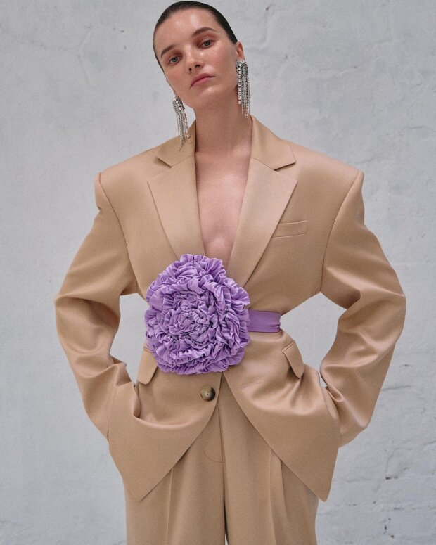 Маша Ефросинина показала самое модное платье 2023 года