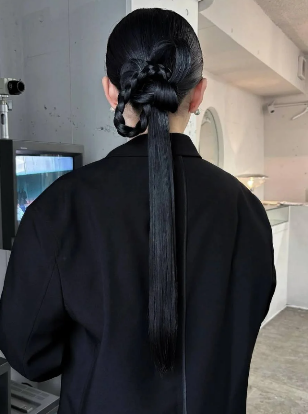 Модні зачіски-хвости