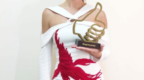 Катя Осадча отримала чергову нагороду: Золотий лайк за талант і сміливість