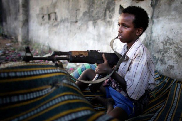 У Сомалі дітей використовують як гарматне м'ясо