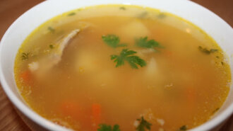 Бесполезная еда: эксперт объяснила, почему суп не стоит включать в ежедневный рацион