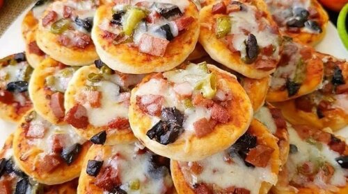 Домашняя мини-пицца из самых простых продуктов