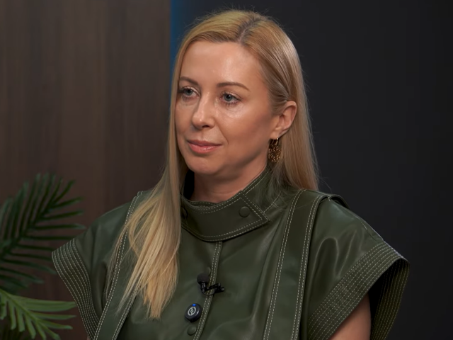 Тоня Матвієнко, кадр з інтерв'ю