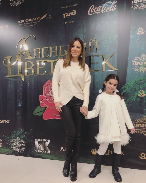 Ани Лорак с дочерью