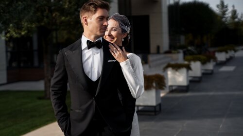 Бывшей жене очень тяжело: Владимир Остапчук растрогал свадебным фото с новой любимой
