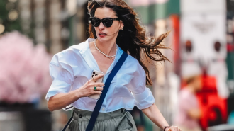 Энн Хэтэуэй в фильме "Дьявол носит Prada 2", 2026