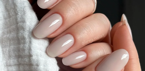 Бежевый маникюр, фото из соцсетей