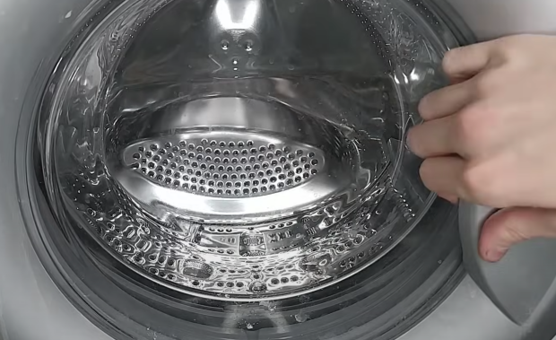 Стиральная машина, скриншот из YouTube