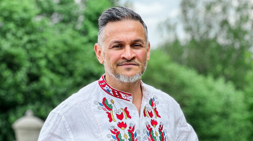 "Щоразу закохаюся все більше": Ектор Хіменес-Браво прогулявся улюбленим містом в Україні (ФОТО)