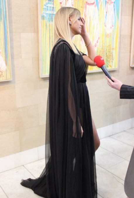 Леся Нікітюк відвідала премію "VIVA 2018"