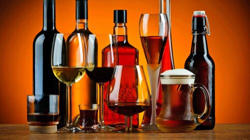 Вчені назвали два види алкоголю, які знищують мозок