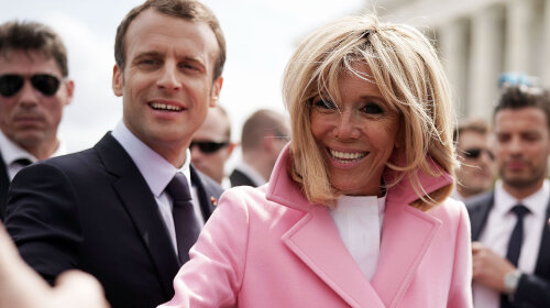 Жена французского президента 66-летняя Брижит Макрон показала лицо после пластики: как выглядит первая леди сейчас