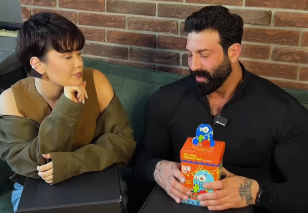 Даніель Салем і Lida Lee, кадр з відео