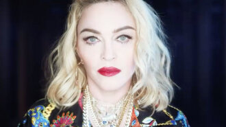 61-летняя Мадонна на публике продемонстрировала чувства к своему 25-летнему возлюбленному - фото и видео
