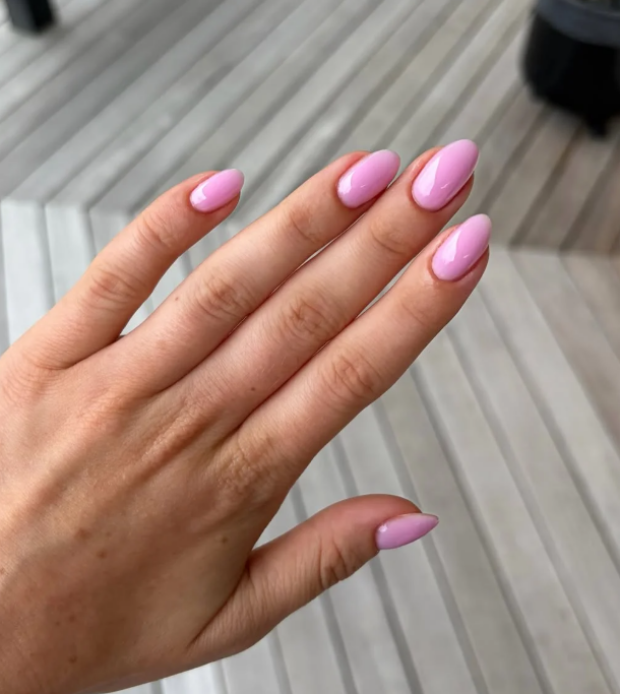 Новый трендовый маникюр притянет деньги