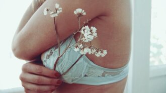 Маммолог назвал симптомы кисты молочной железы: важно знать каждой женщине