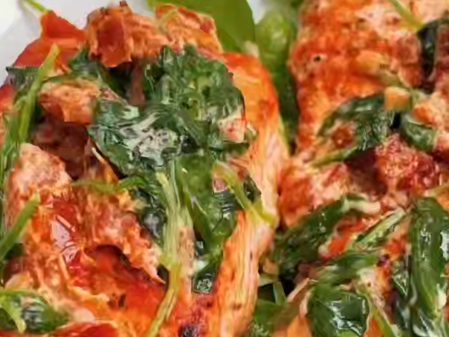 Лосось з в'яленими томатами, кадр з відео