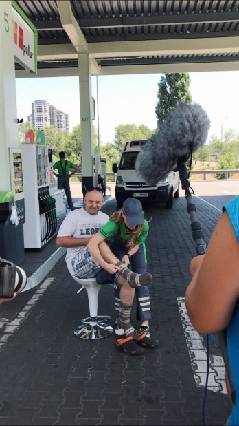 Ольга Фреймут на заправці