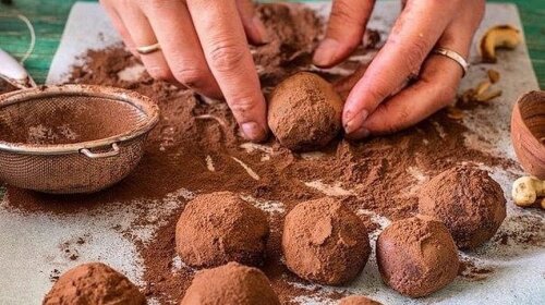 Смачні шоколадні трюфелі: навіть не віриться, що так просто готується