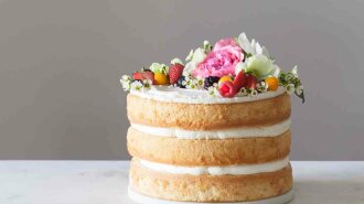 Nicw-Simple-wedding-cakes-without-fondant