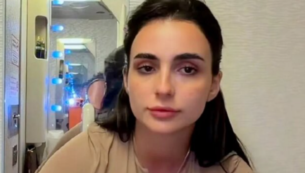 Анна Трінчер без макіяжу