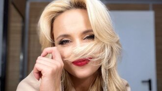 40-летняя Ребрик показала, как готовится к съемкам: феноменальное перевоплощение в роковую красотку