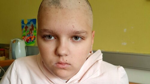 11-летней Эмилии нужна помощь: история девочки, которая больна раком костей