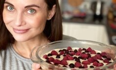 Без выпечки и лишних калорий: рецепт полезного творожного десерта от Анны Пановой