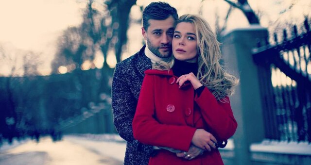 Алина Гросу в откровенном купальнике позировала с Романом Полянским: скоро грядет свадьба 1
