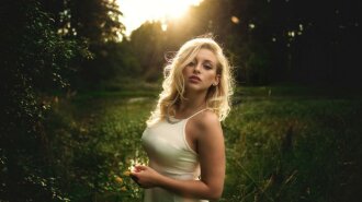 women-portrait-blonde-dress-sunlight-nature-1080P-wallpaper-middle-size