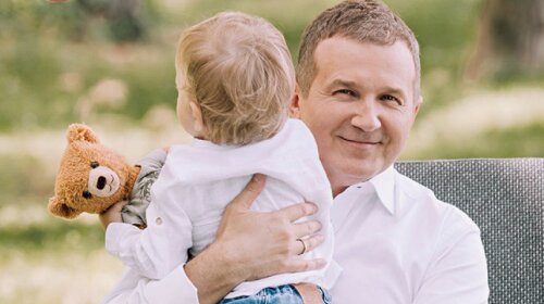 Юрій Горбунов і його 2-річний син Ваня знялися у передноворічній фотосесії