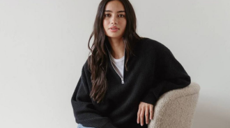 Трендовий светр весни 2026, фото з соцмереж