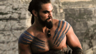 GAME OF THRONESJason Momoa, Emilia Clarke