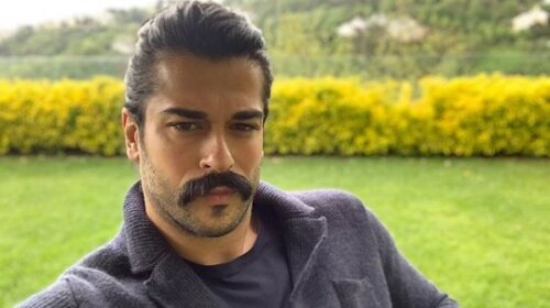 Найкрасивіший турецький актор Бурак Озчивит зі сльозами на очах звернувся до прихильників: що сталося
