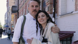 Євген Клопотенко та Оксана Кучма, кадр з відео