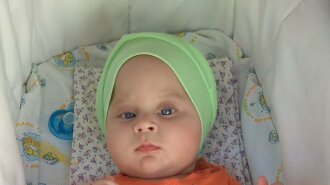 8-місячному Данилу потрібна термінова операція: історія малюка з важкою патологією