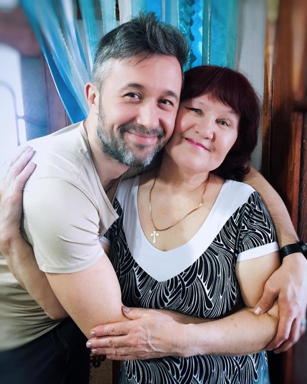 Сергій Бабкін з мамою Ніною