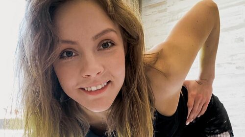 Алена Шоптенко в кружевном лифе и кожаных брюках засветила формы и довела Instagram до «мурашек»